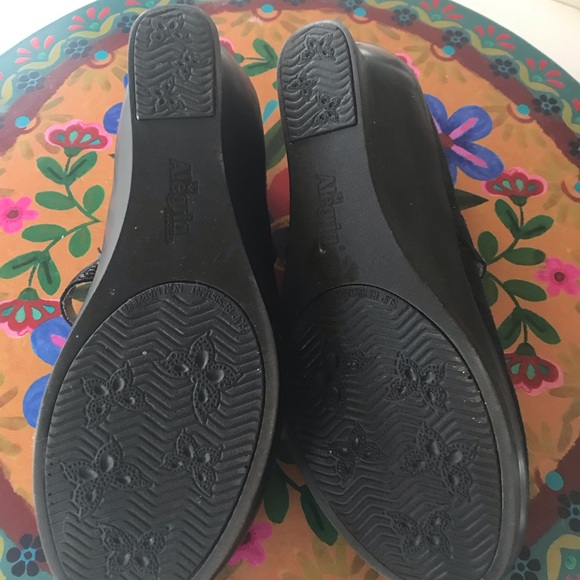Alegria Wedges - Picture 5 of 5